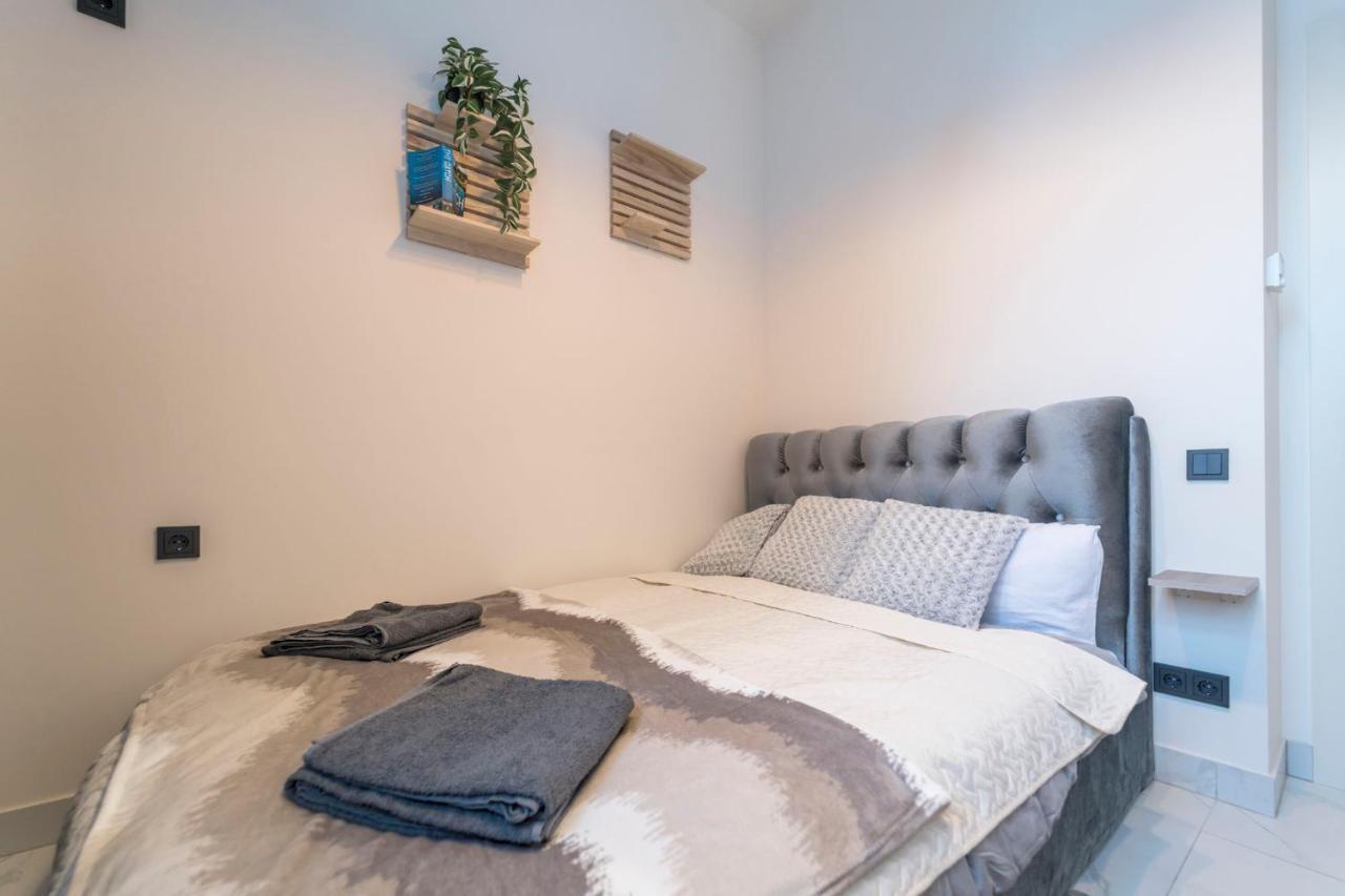 Апартаменти Cozy And Bright *